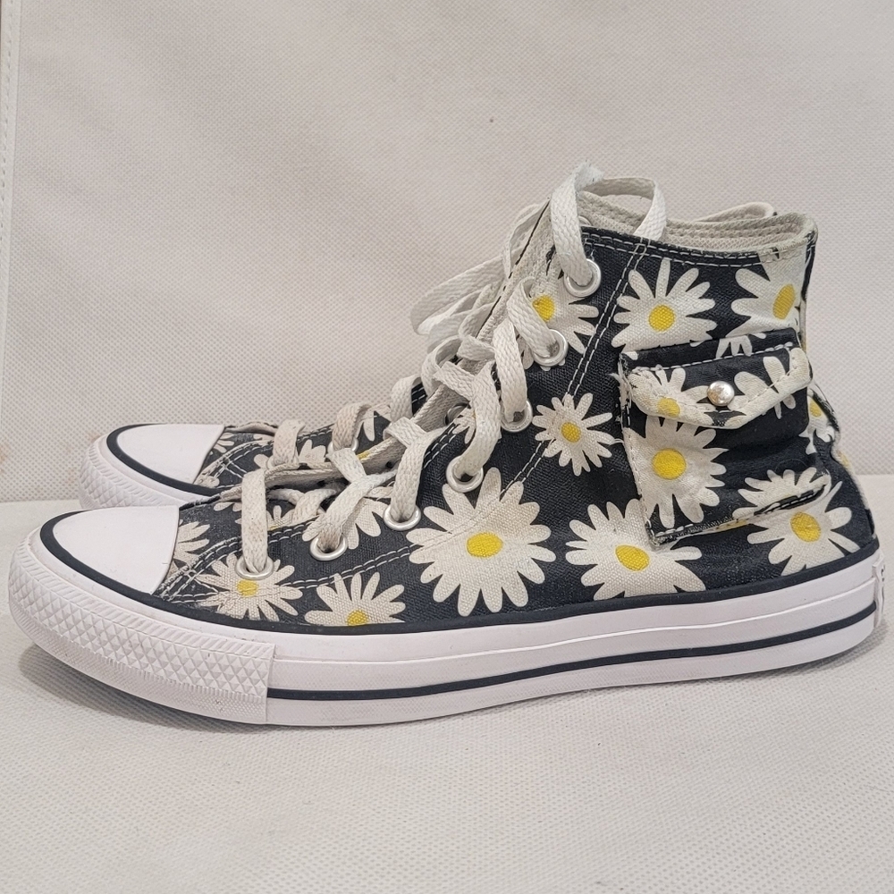 CONVERSE CHUCK TAYLOR HIGH TOP FLORAL DAISY PATTERN WITH SIDE POCKET - Picture 6 of 8